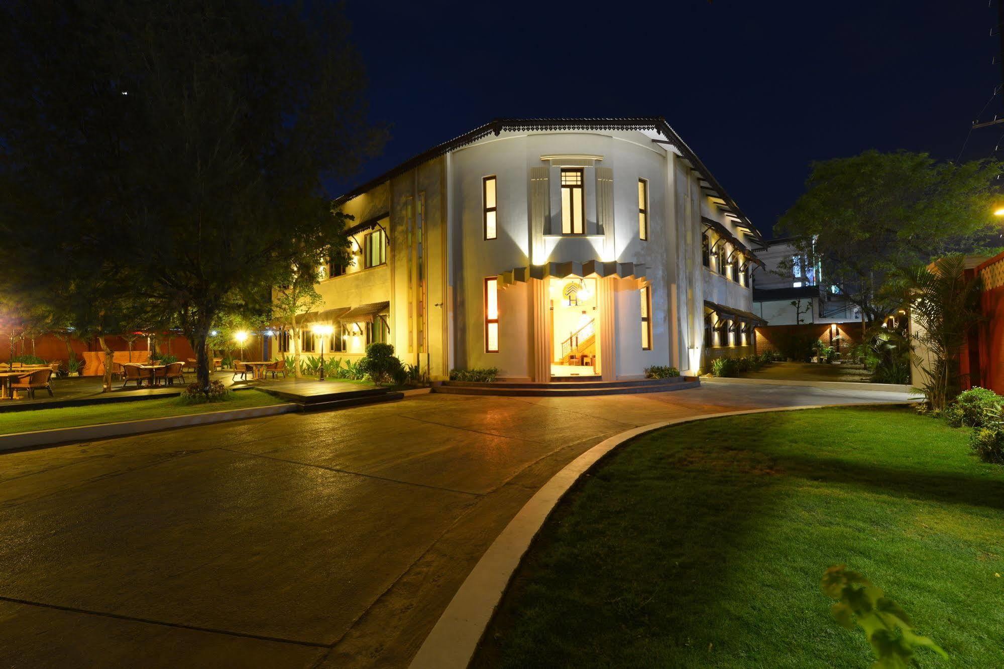 Hotel Amazing Mandalay Exterior foto